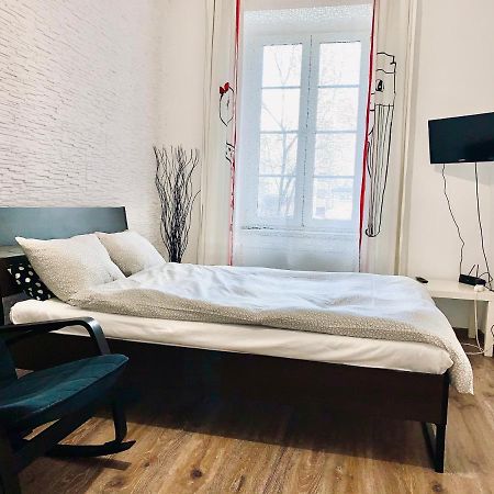 Apartament W Centrum :) Cracovia Esterno foto