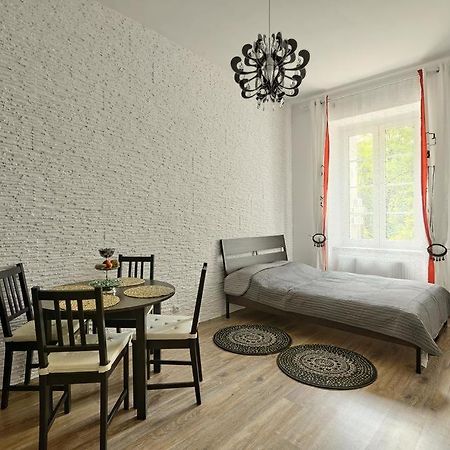 Apartament W Centrum :) Cracovia Esterno foto