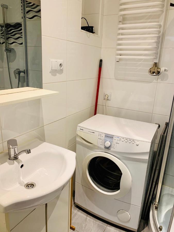 Apartament W Centrum :) Cracovia Esterno foto
