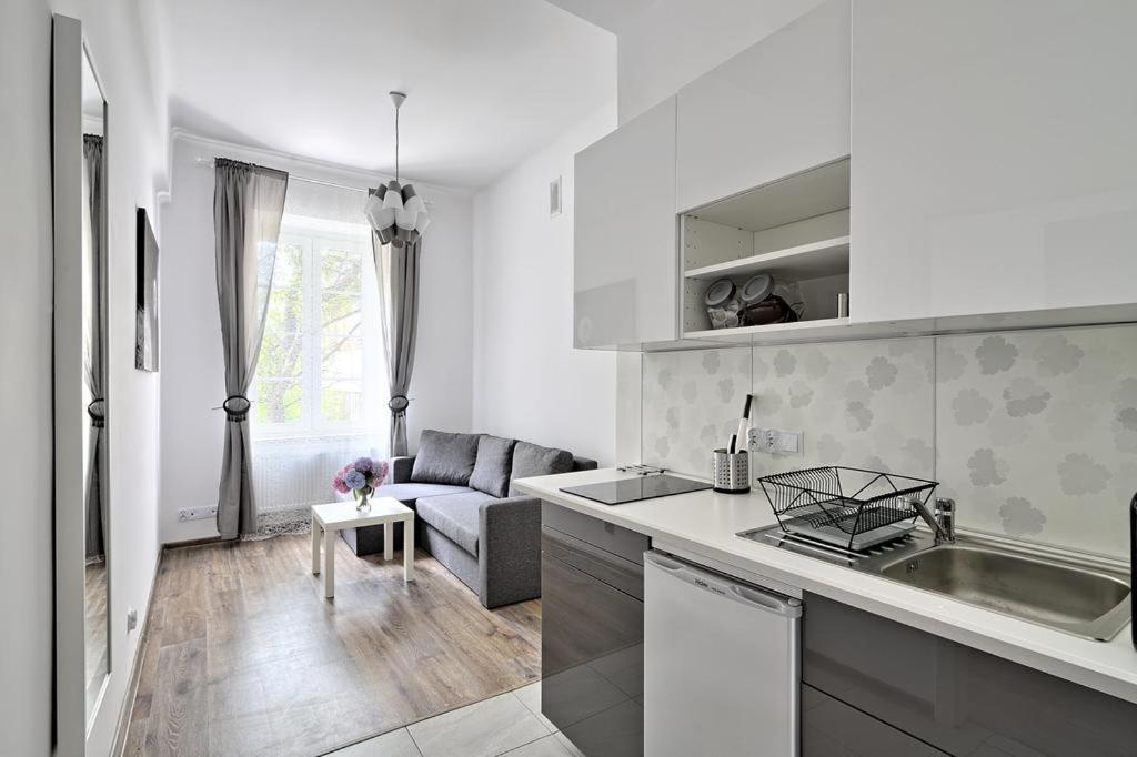 Apartament W Centrum :) Cracovia Esterno foto